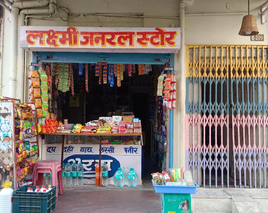 Stay Awhile Girls only budget stay in jaipur - Bed and Breakfast Jaipur