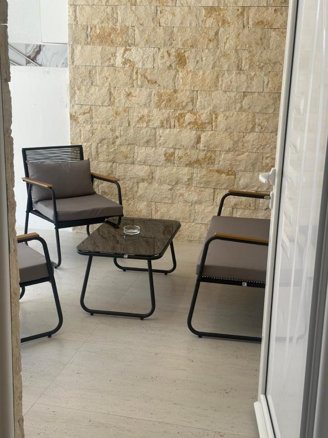 Sara Apartmani - B&B Sutomore