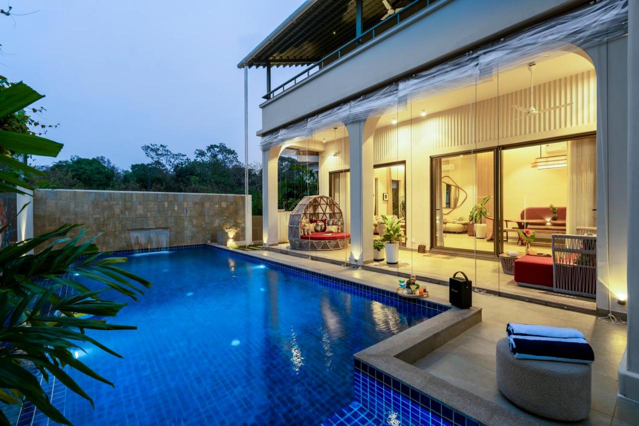 Staymaster Valley 7 - Experiential 4BR Private Villa with Pool in Siolim - Ferienwohnung Camorlim