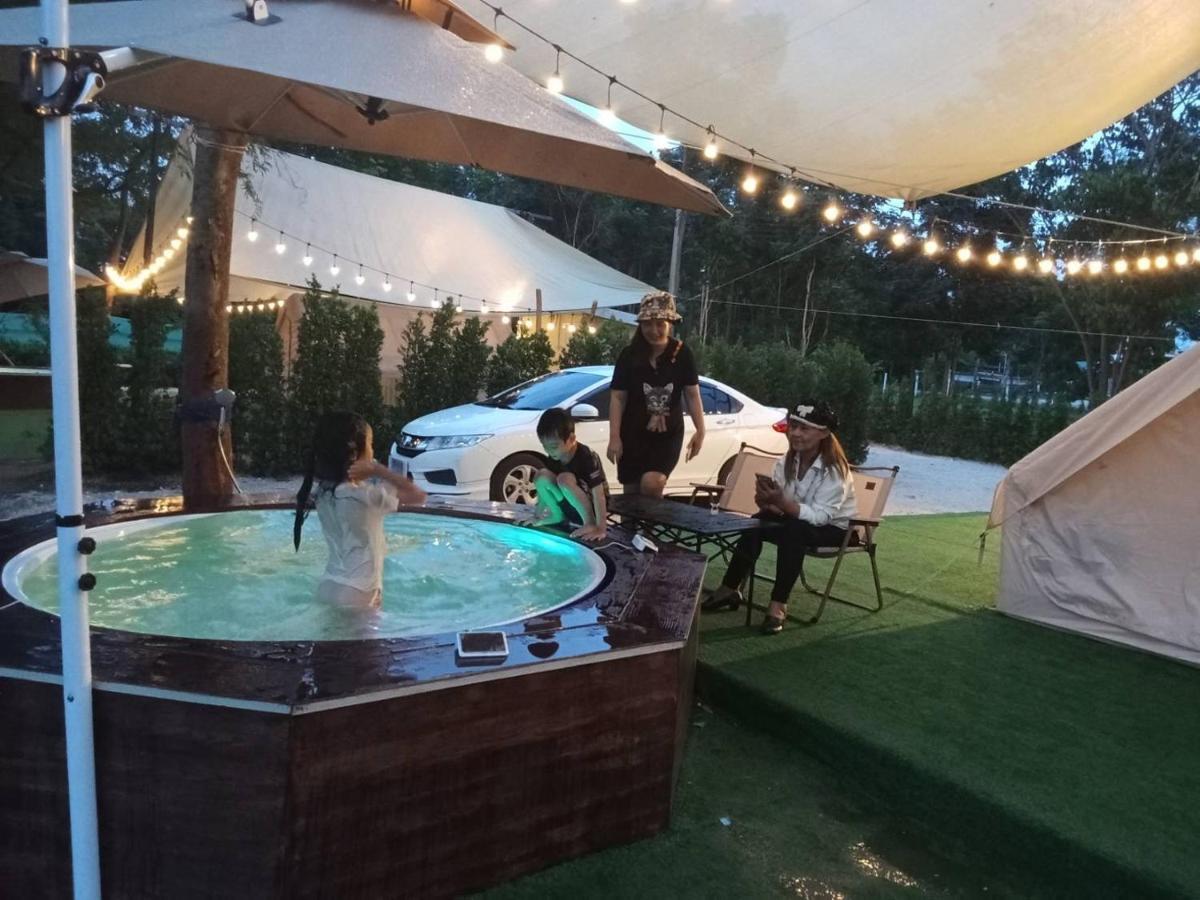 Riverside Glamping Resort Kanchanaburi - Ferienwohnung Kanchanaburi