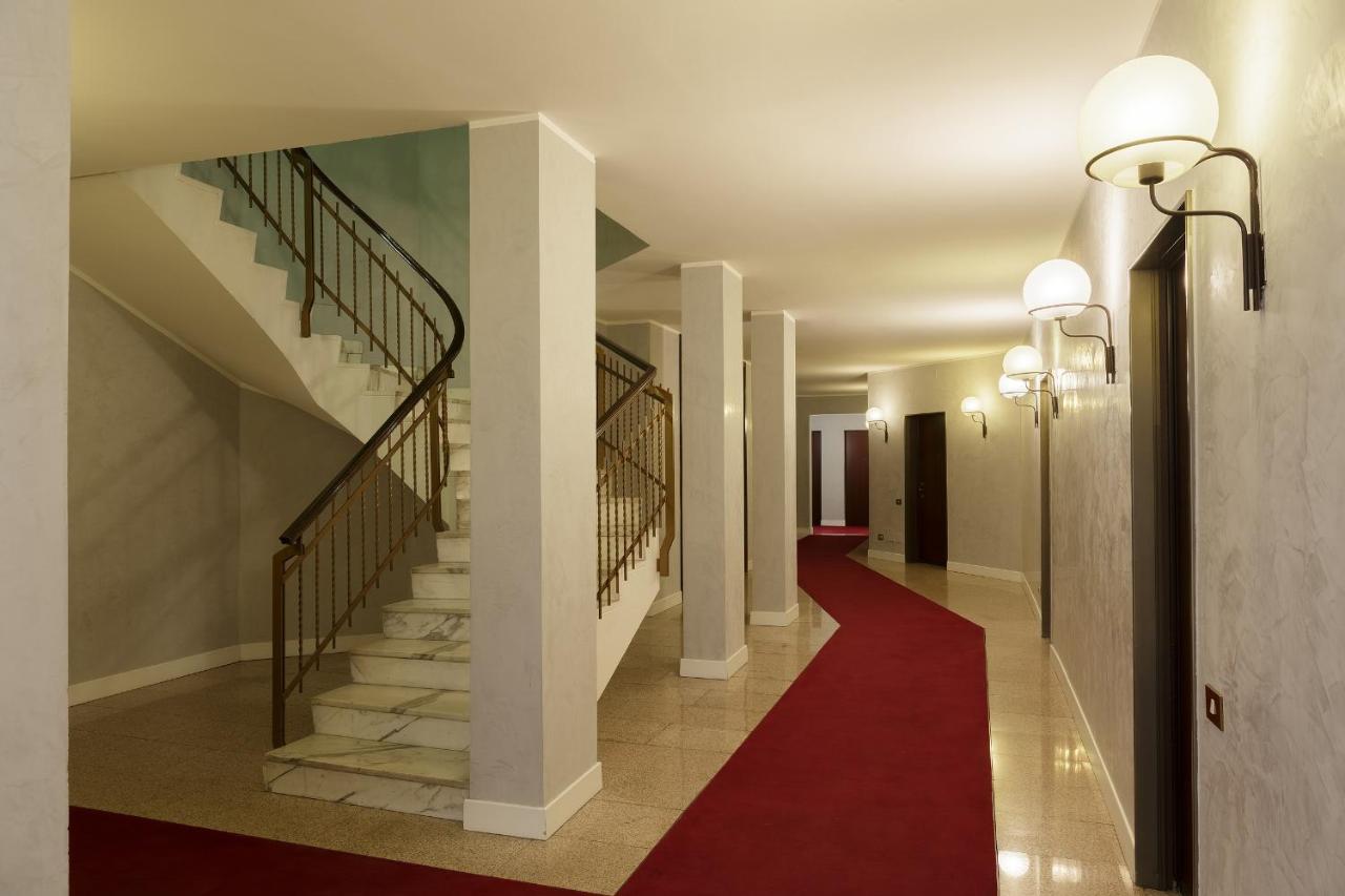 Executive Suite Nirone 8 2BR 2Bath - Ferienwohnung Mailand