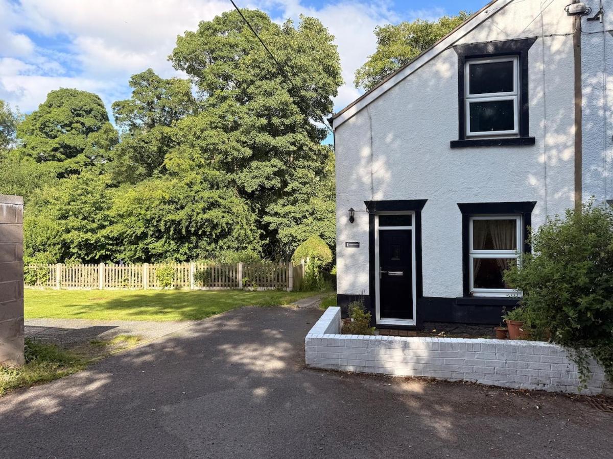 1 Chapel House - B&B Ewloe