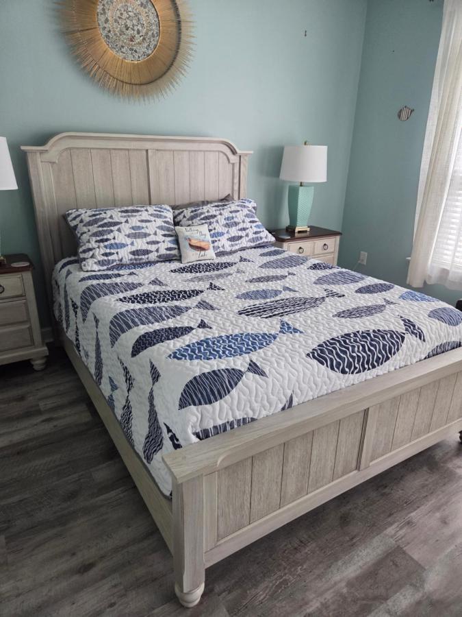 Life is Marion the Lake - B&B Santee