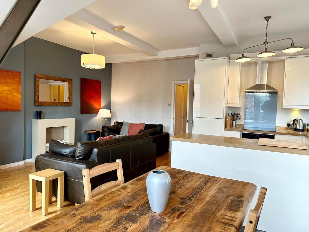 Stunning top floor flat in the Heart of Manchester - B&B Manchester