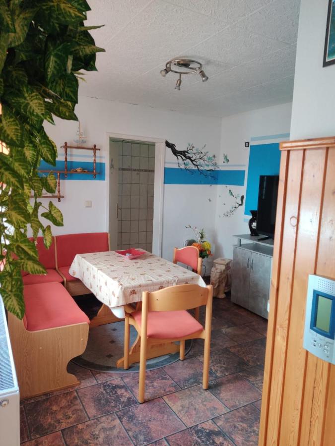 Villa Hühnchen - Ferienwohnung Lohme