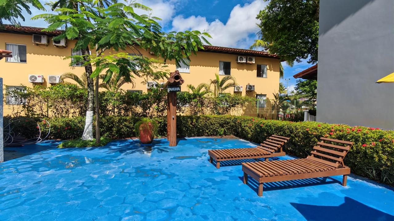 Apartamento 2 quartos com ar condicionado e piscina, há 3 min a pé da praia de taperapuan-300 mts - Chambres d'hôtes Porto Seguro