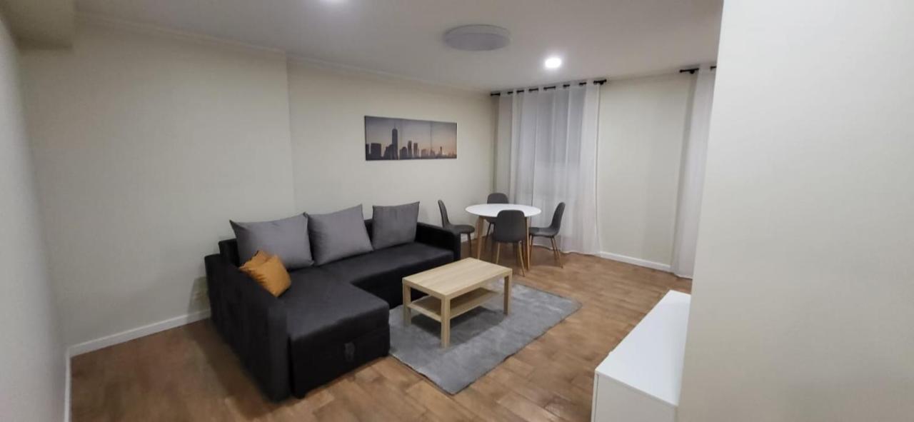 Riga Quiet Centre Apartments lower-ground floor - B&B Riga