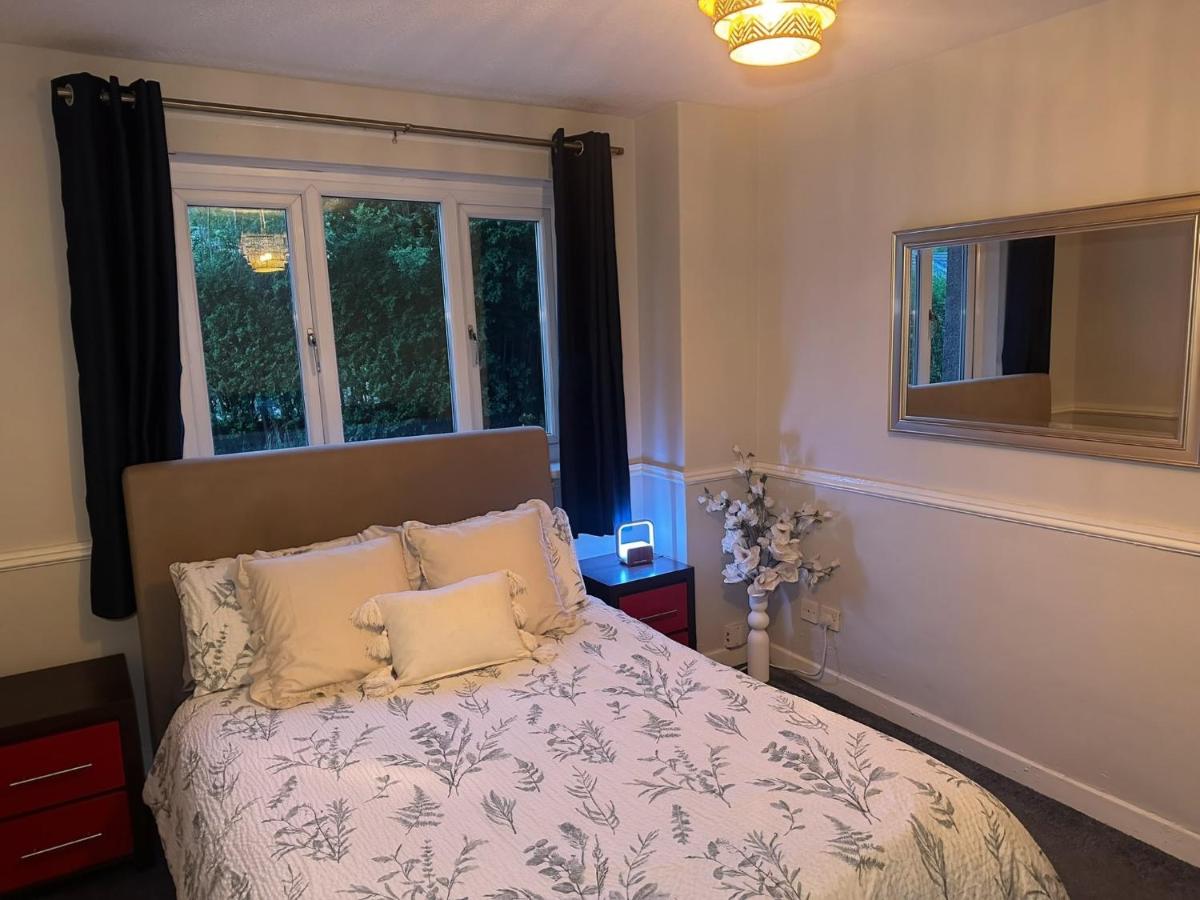 Cosy flat 27 Jerviston court Motherwell - B&B Motherwell