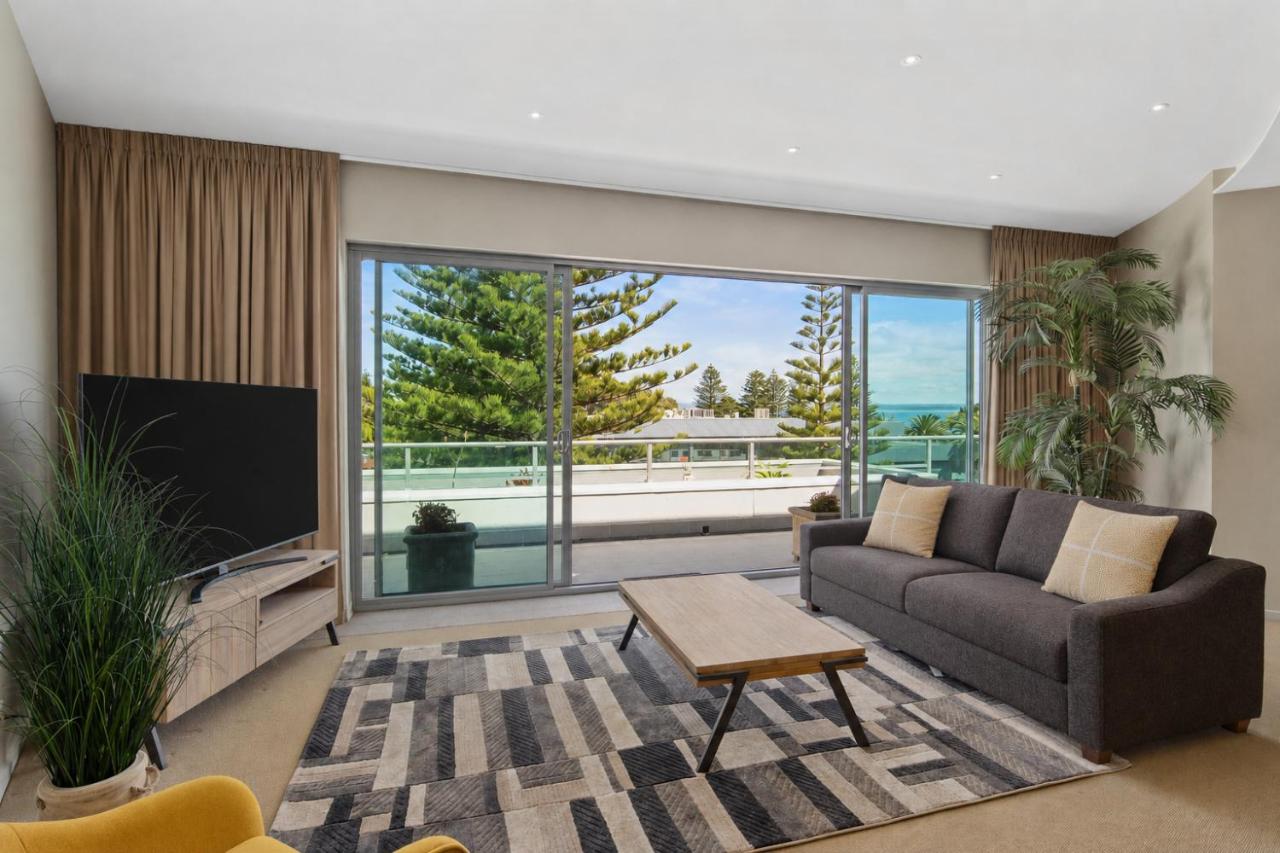 Ocean View Penthouse by Ready Set Stay - Ferienwohnung Cowes