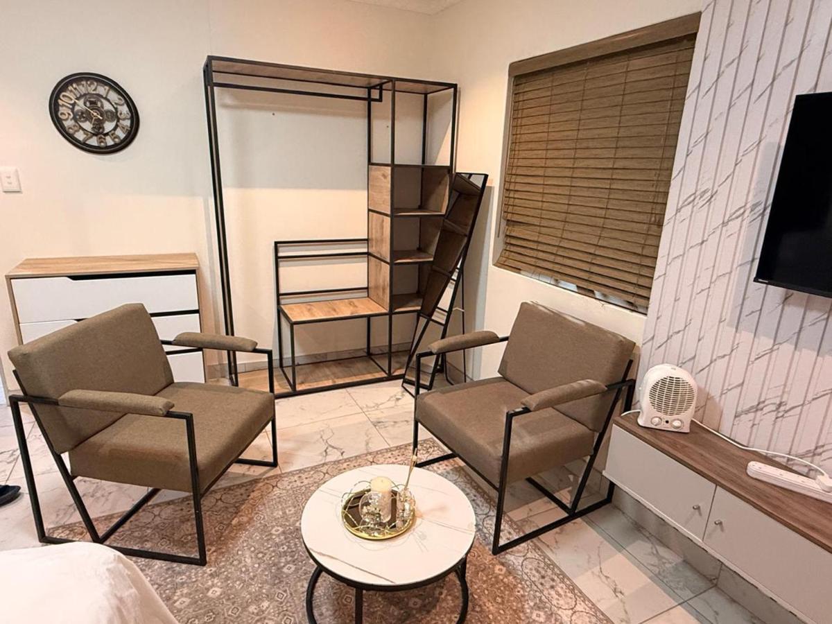 The Benjamin Guest House - B&B Edenvale