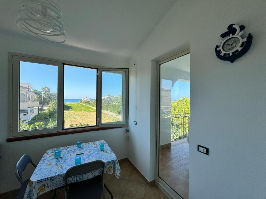 Viky Apartments - B&B Buonfornello