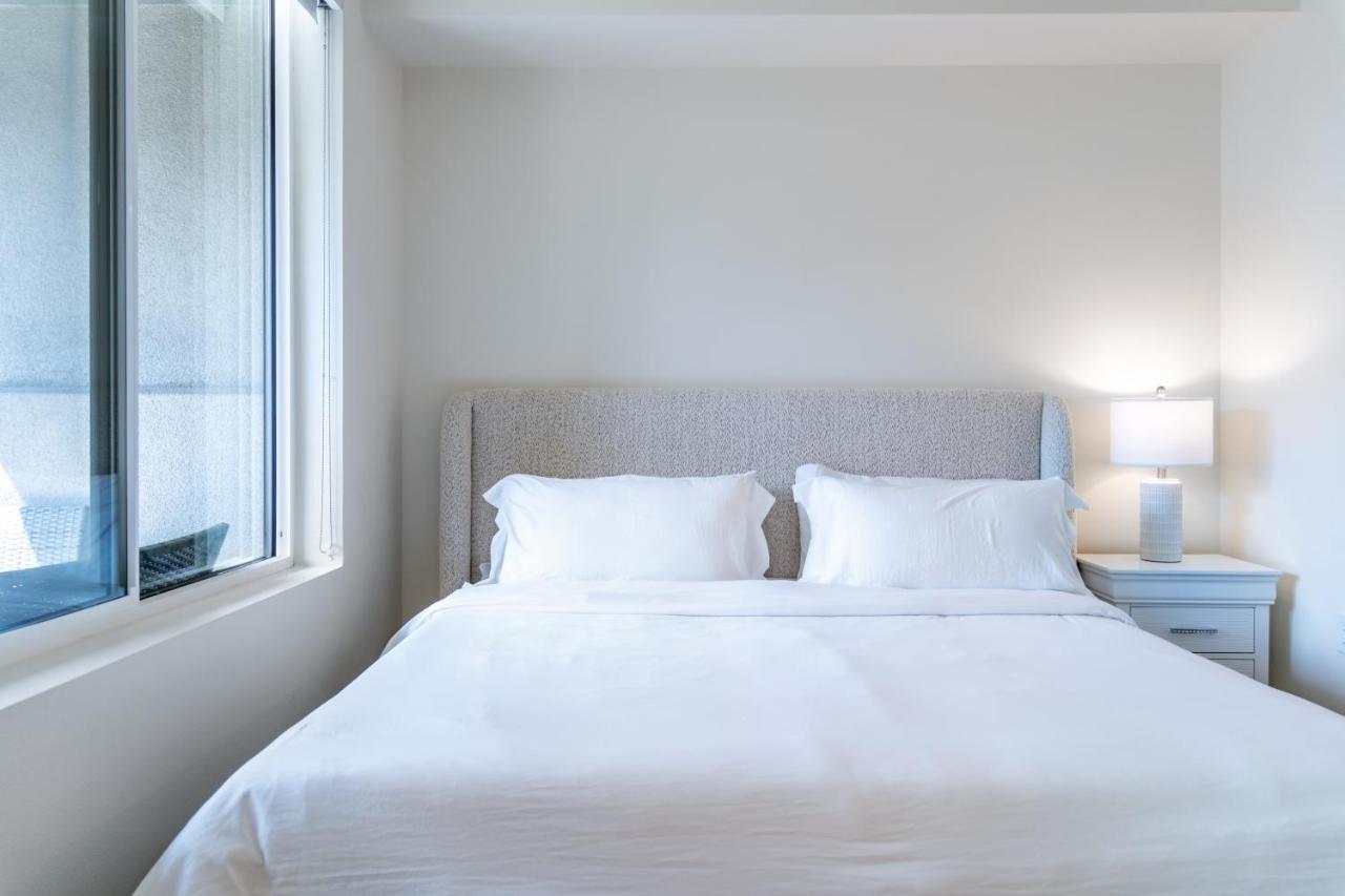 Luxury 2 Bedroom Residence With Fitness and Outdoor Pool - Chambres d'hôtes Los Angeles