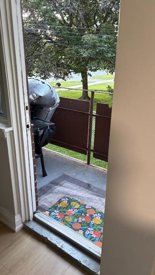 Jay23 - B&B Toronto