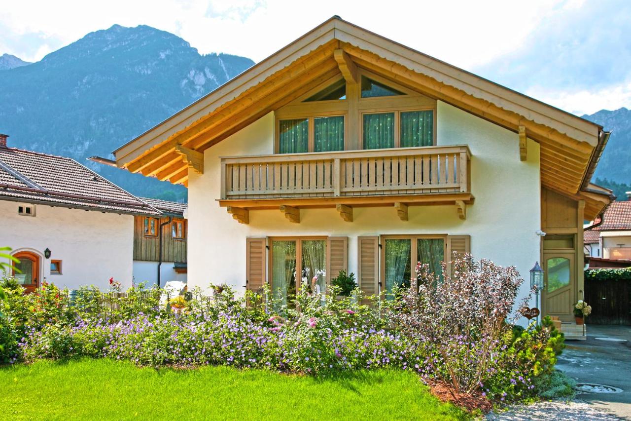 B&B Garmisch-Partenkirchen - Bergblick - Bed and Breakfast Garmisch-Partenkirchen