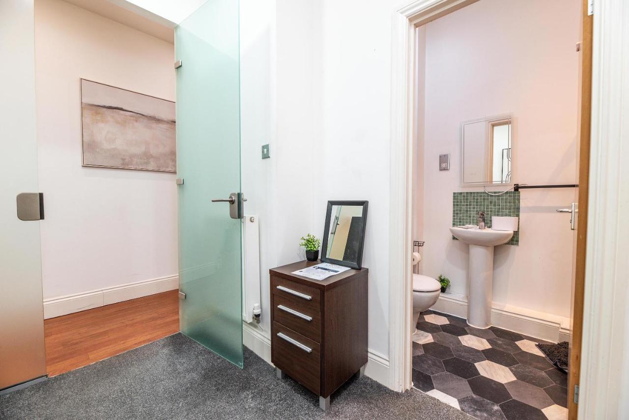 NG1 City Retreat II Free Parking II Balcony II Sleeps 5 - Ferienwohnung Nottingham