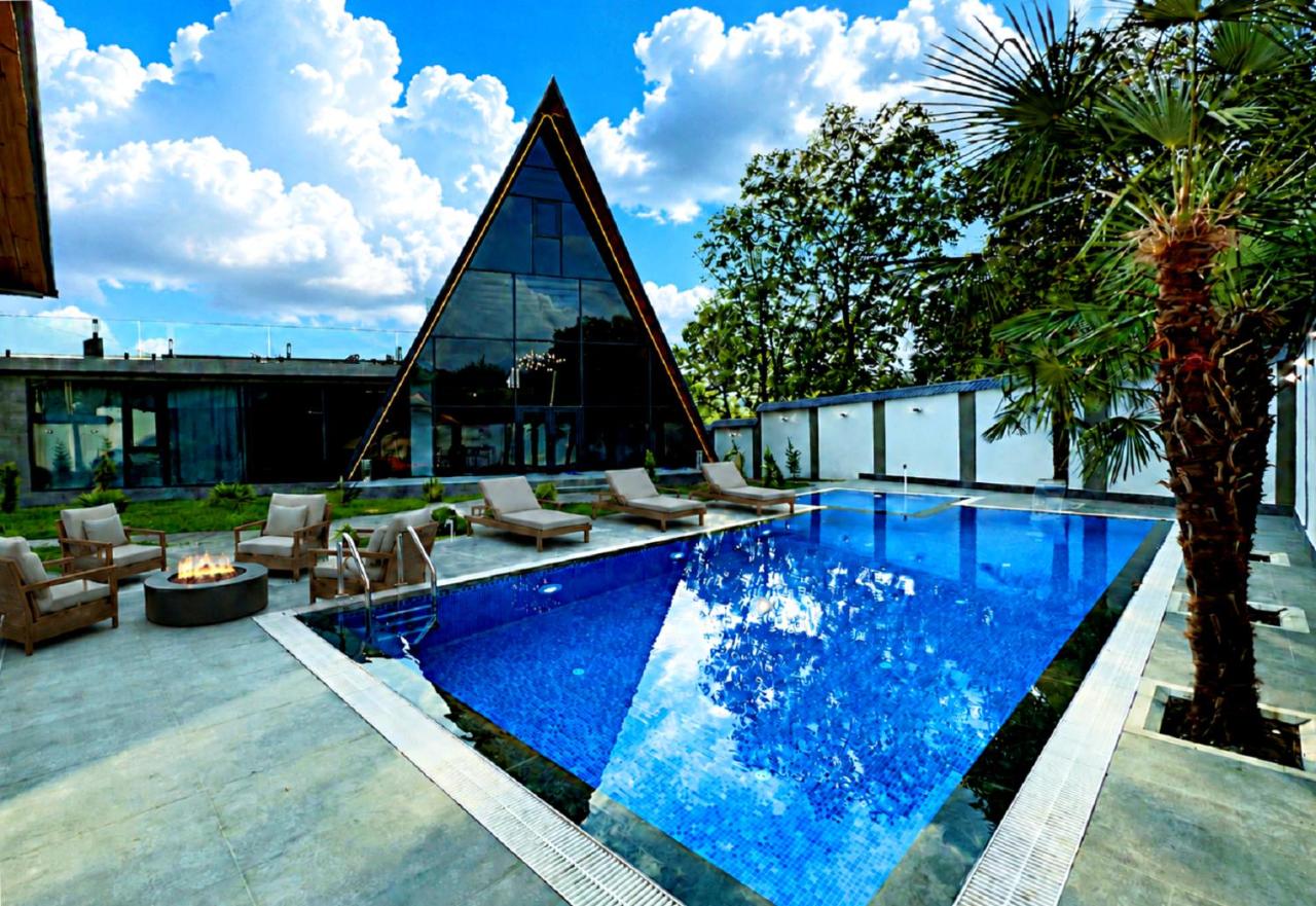 Qafqaz Palm A-Frame Retreat - Ferienwohnung Gabala
