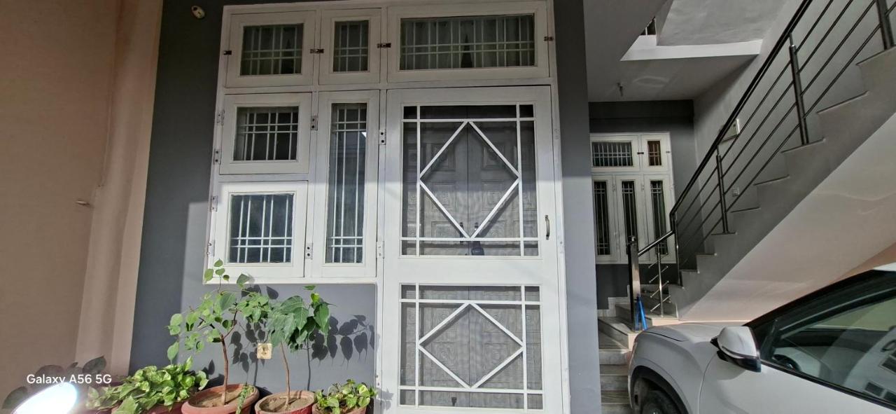 Ghughuti Home Stay 1BHK Home Centrally located NR Main Railway Station With Free WiFi - Chambres d'hôtes Jaipur