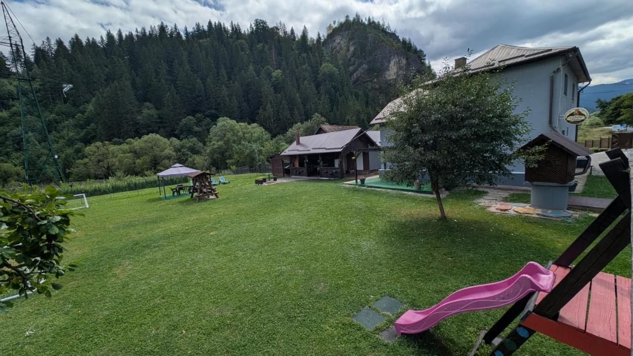 Cazare La Piatra Buhei - B&B Câmpulung Moldovenesc