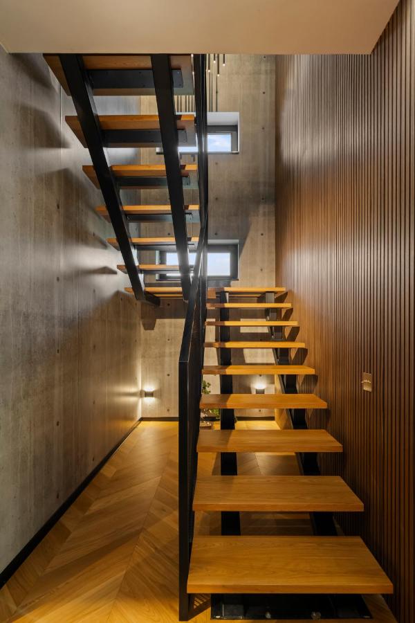 Red Brick Villa by the Forest - Ferienwohnung Corbeanca