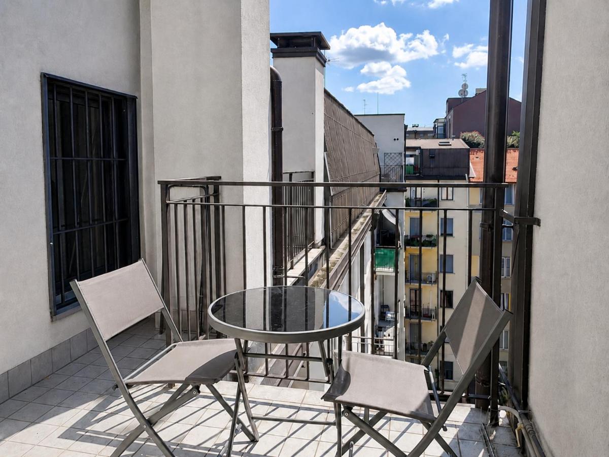 Big Skyview Goldoni - Duomo M4 Lin Airport - B&B Milano