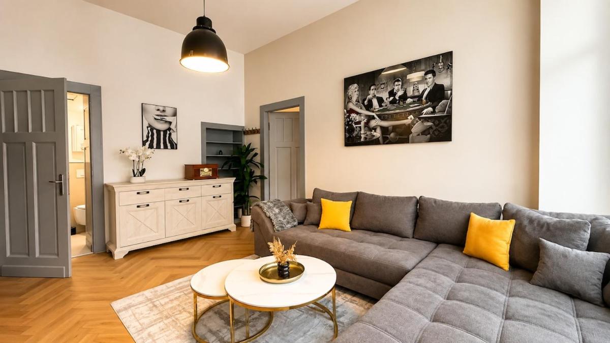 Exclusive Suite - Central - Netflix - 2 Big Beds - Ferienwohnung Düsseldorf