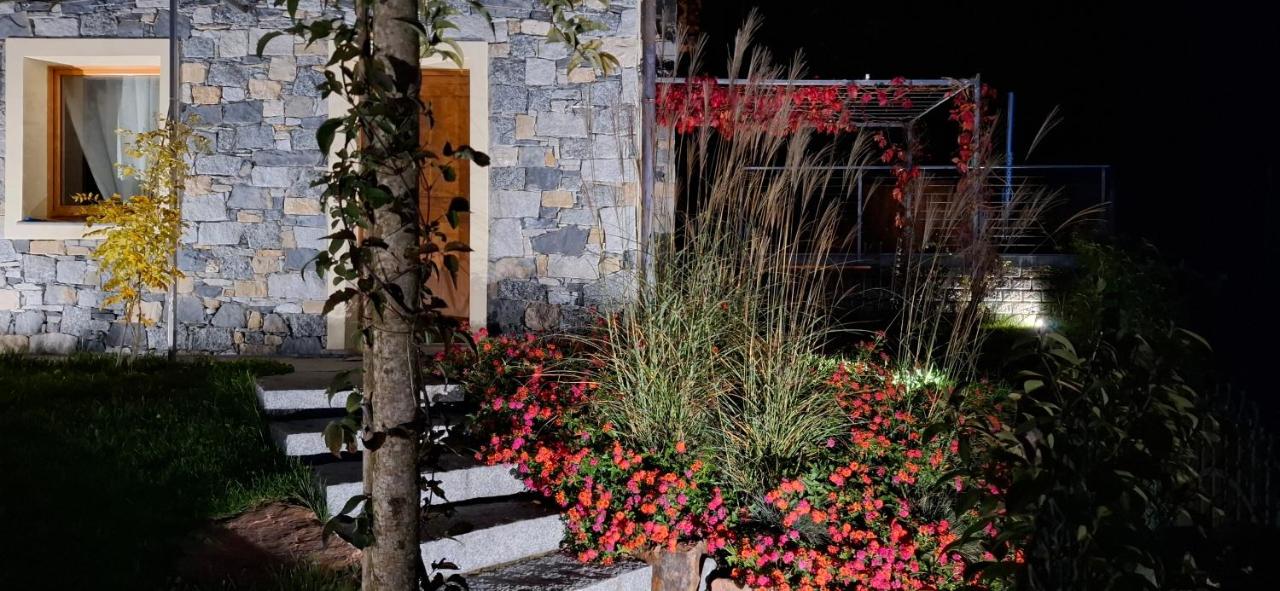 Sassi di Lago Luxury Chalet - Bed and Breakfast Gavirate
