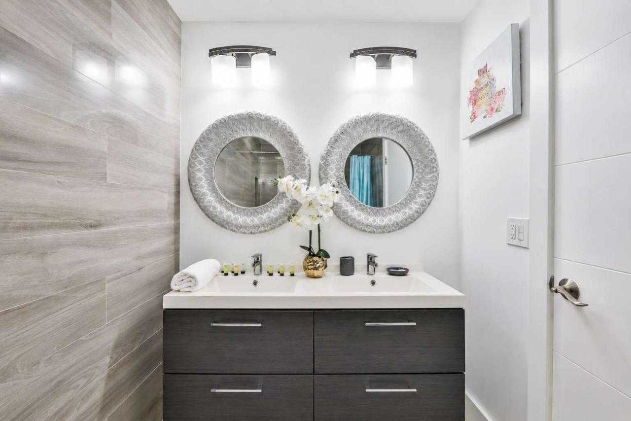 50 Shades of Grey on the Canal Villa STR-4500 - B&B Fort Lauderdale