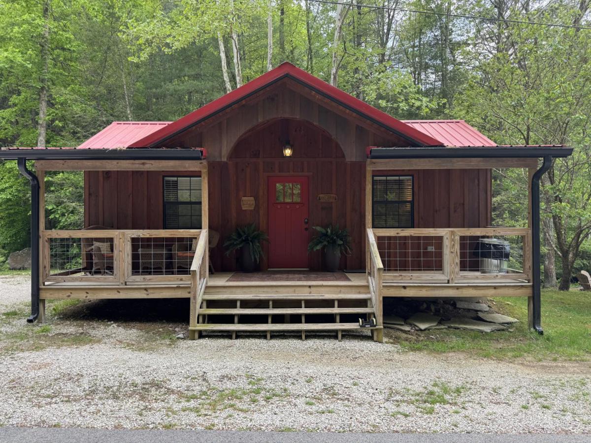 Soul Sister- Creek View, WiFi, Firepit, WiFi, Hiking, 4 mins to Natural Bridge - Chambres d'hôtes Campton