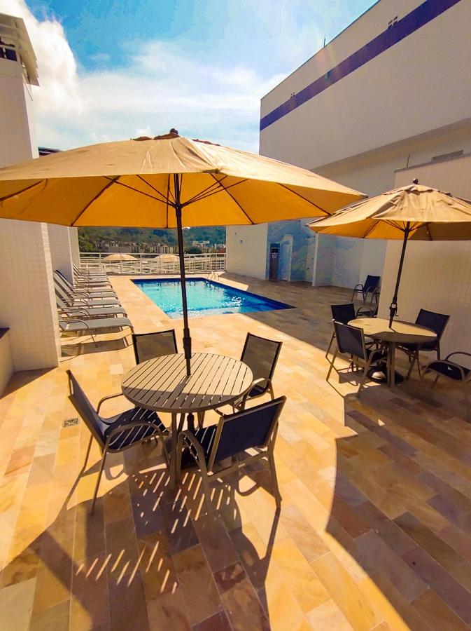 Apartamentos 300m Praia das Toninhas - vista para a serra do mar - B&B Ubatuba