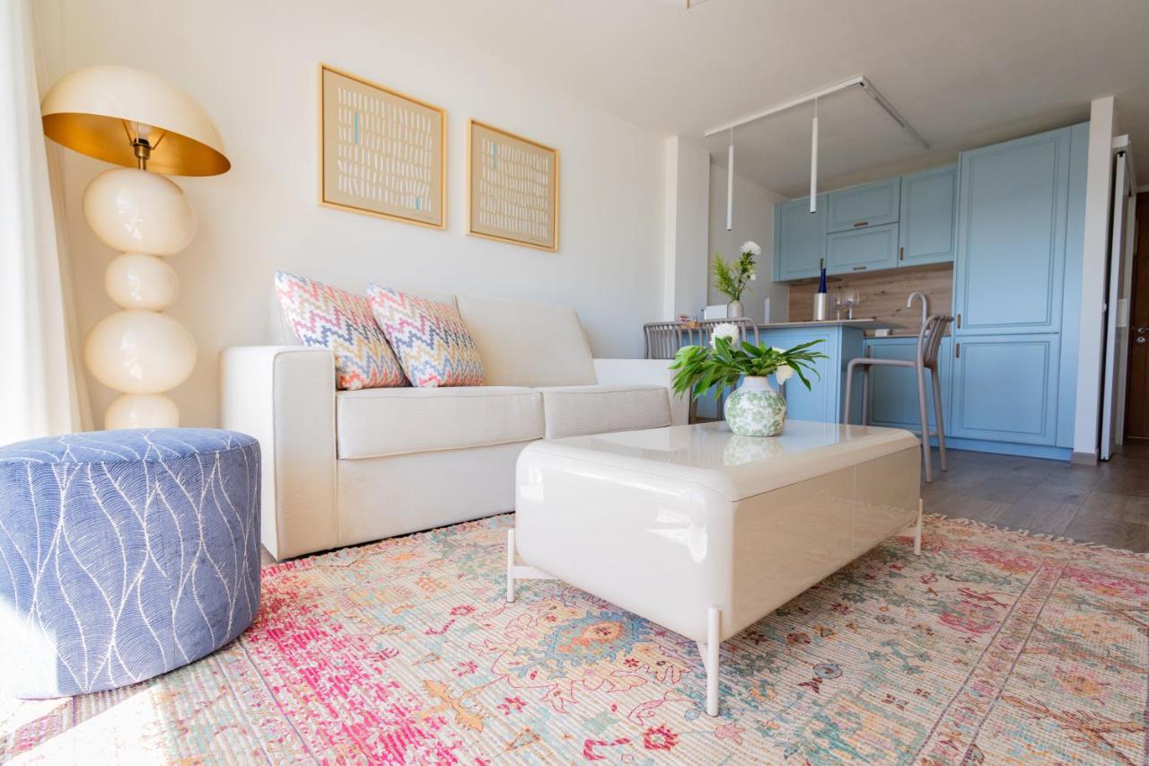 Apartamento con vistas a la piscina 
