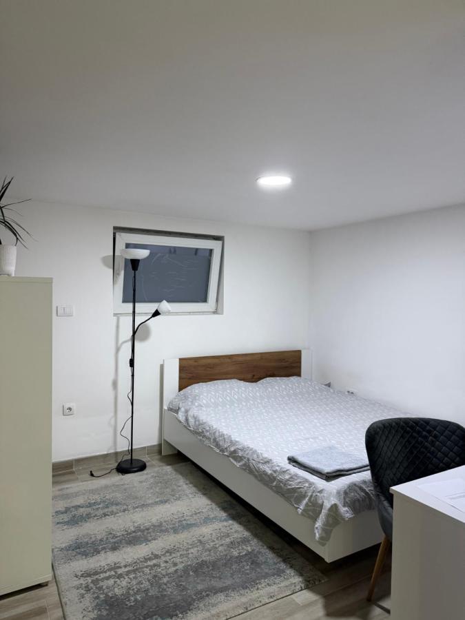Mia Casa-apartment with parking - B&B Belgrado