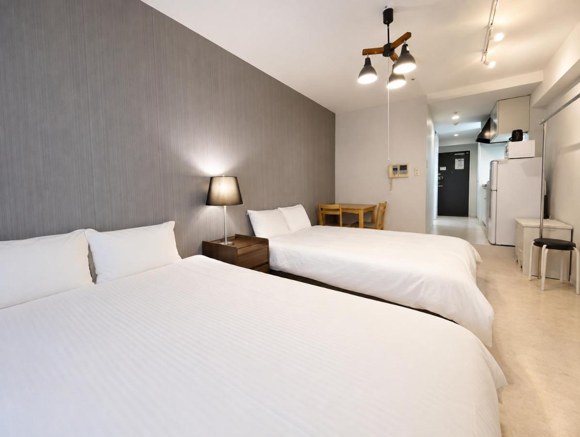 One-Bedroom Apartment with Balcony