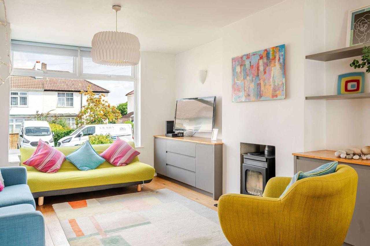 Redland's Fun & Colourful Artistic House - B&B Bristol