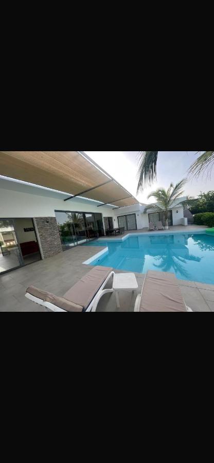 villa de luxe a ngaparour Saly center - Bed and Breakfast Mbour