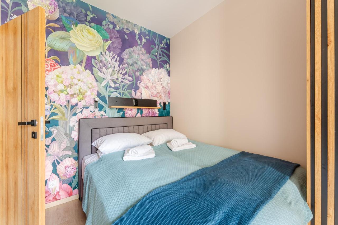 Apartament Liliowy 61E BASEN by Holiday Park & Apartments - Chambres d'hôtes Sianożęty