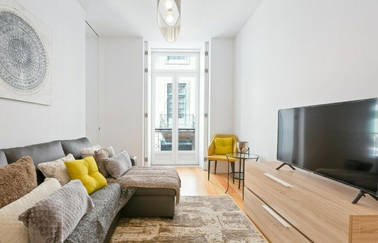 Spacious 1 Bedroom Apartment near Baixa - Ferienwohnung Lissabon