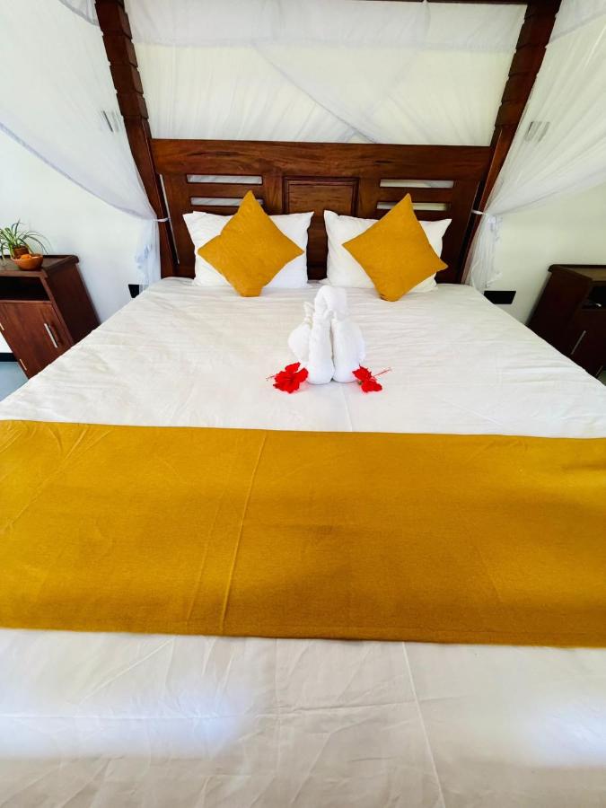 Sakura Villa - Bed and Breakfast Unawatuna