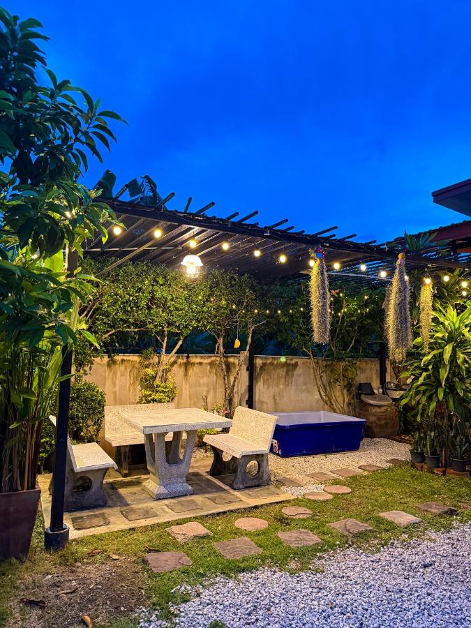 เพียงภูโฮมสเตย์ - Chambres d'hôtes Sattahip
