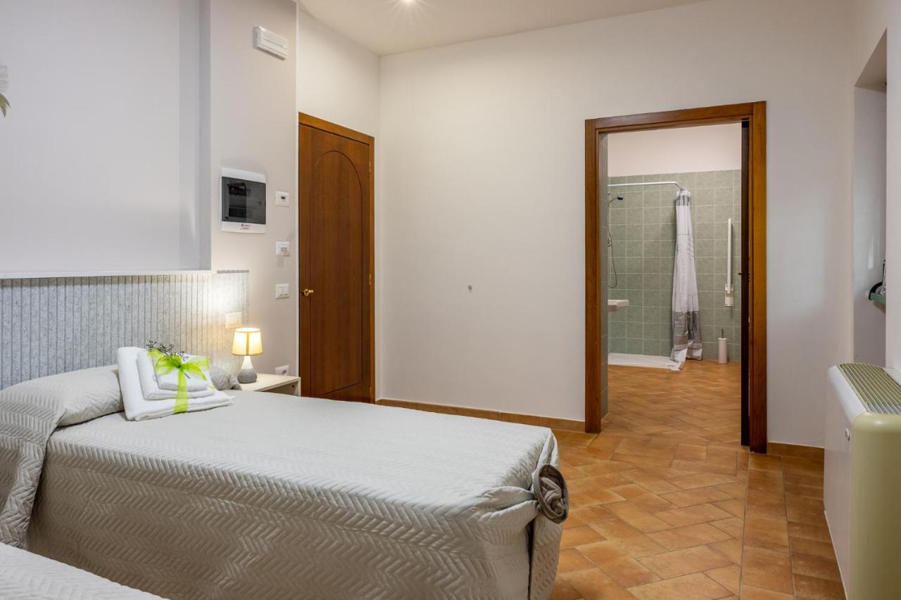 Doppel-/Zweibettzimmer - barrierefrei
