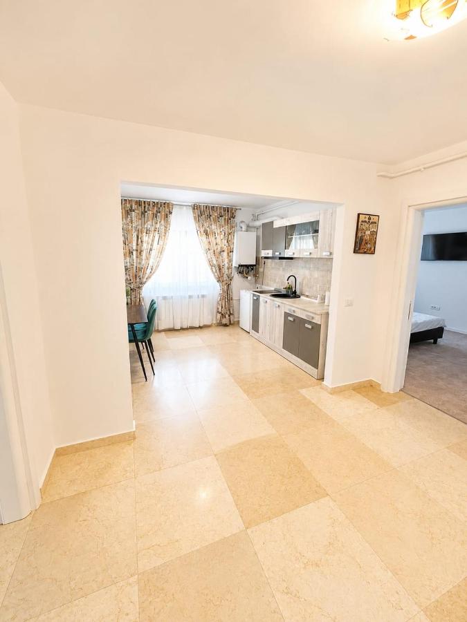 Apartament Ingrid - B&B Piatra Neamţ