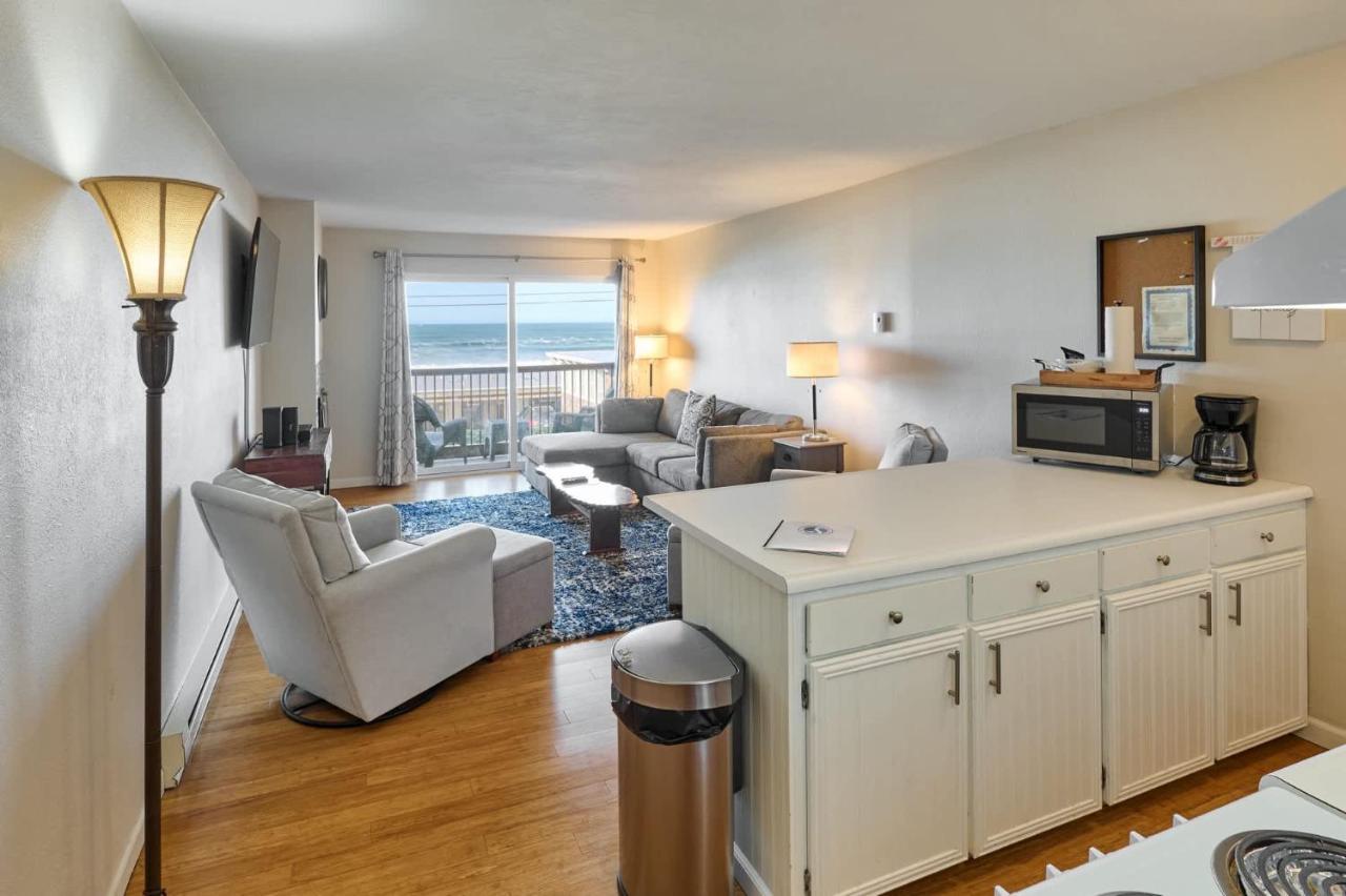 Ground Floor Pet-Friendly Condo Ocean View - B&B Lincoln City