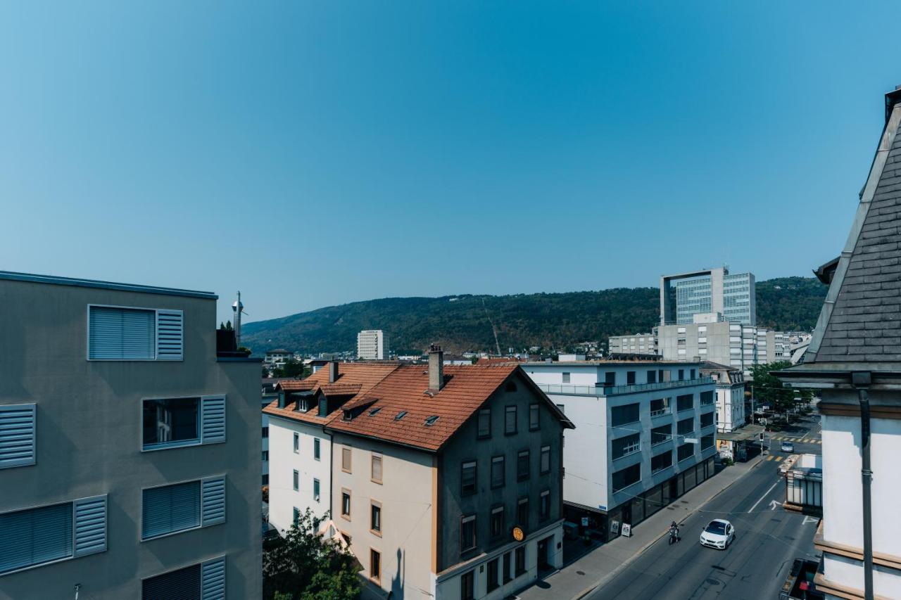 Grand Host Central Suite 2 -130 sqm Free Parking & near Congress Centre - Ferienwohnung Biel