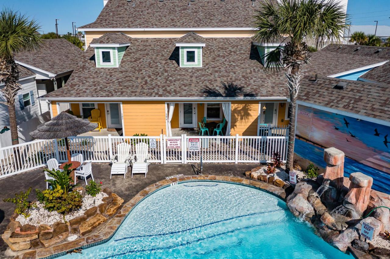Happiness Comes In Waves - B&B Port Aransas