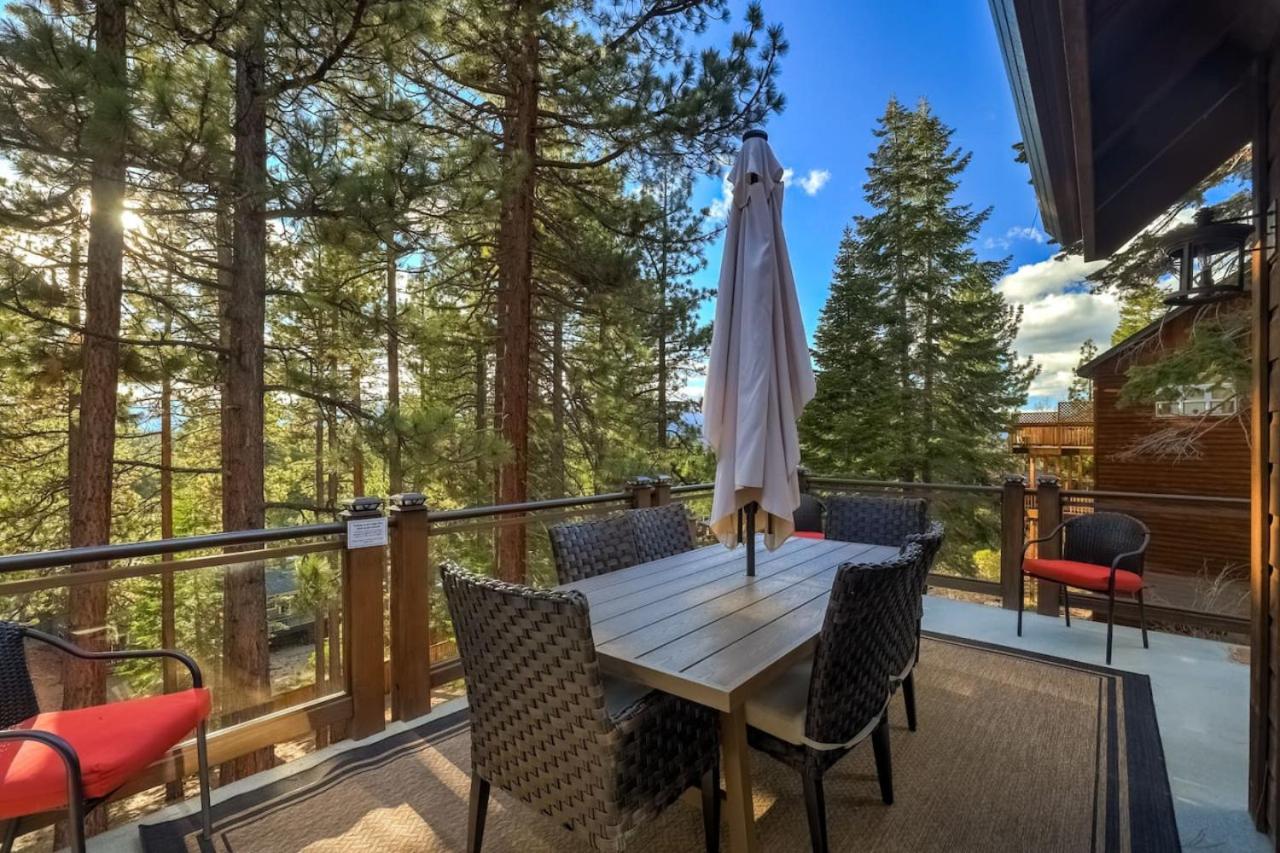 On Tahoe Time - Pets Pool Table Game Room - B&B South Lake Tahoe