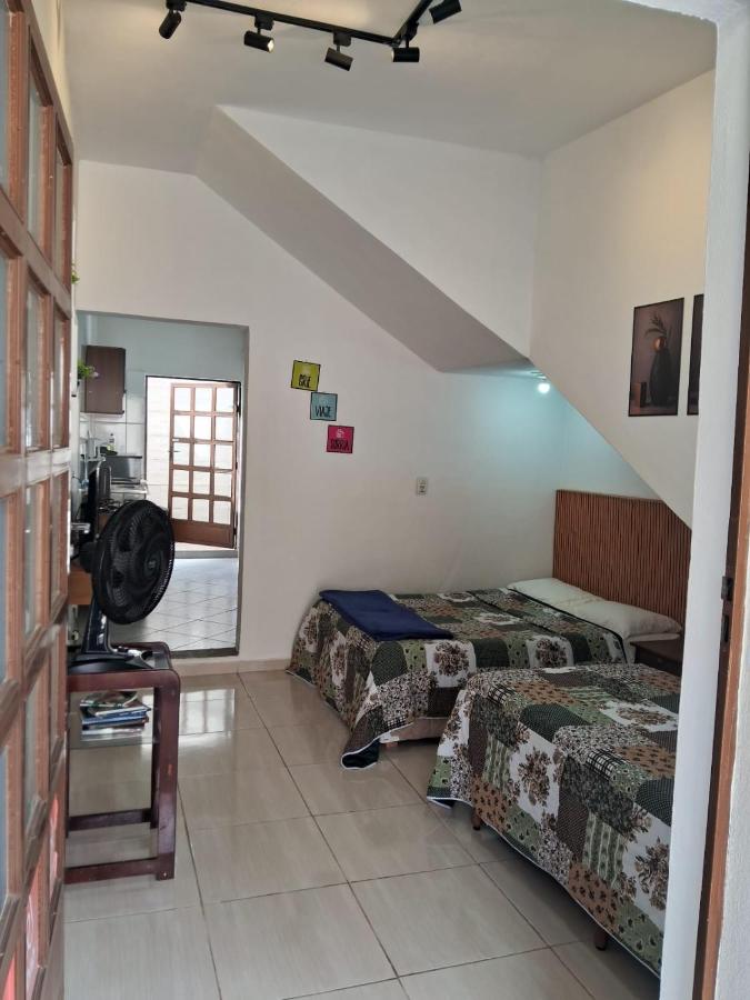 kitnet a 4min do Shopping Pátio Matosinhos SJDR - Bed and Breakfast São João del-Rei