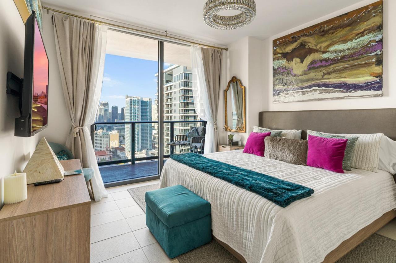 Dreamy 27Th Floor 1 BR w/ Balcony Bay & City View | Pool Gym & Spa - B&B Miami