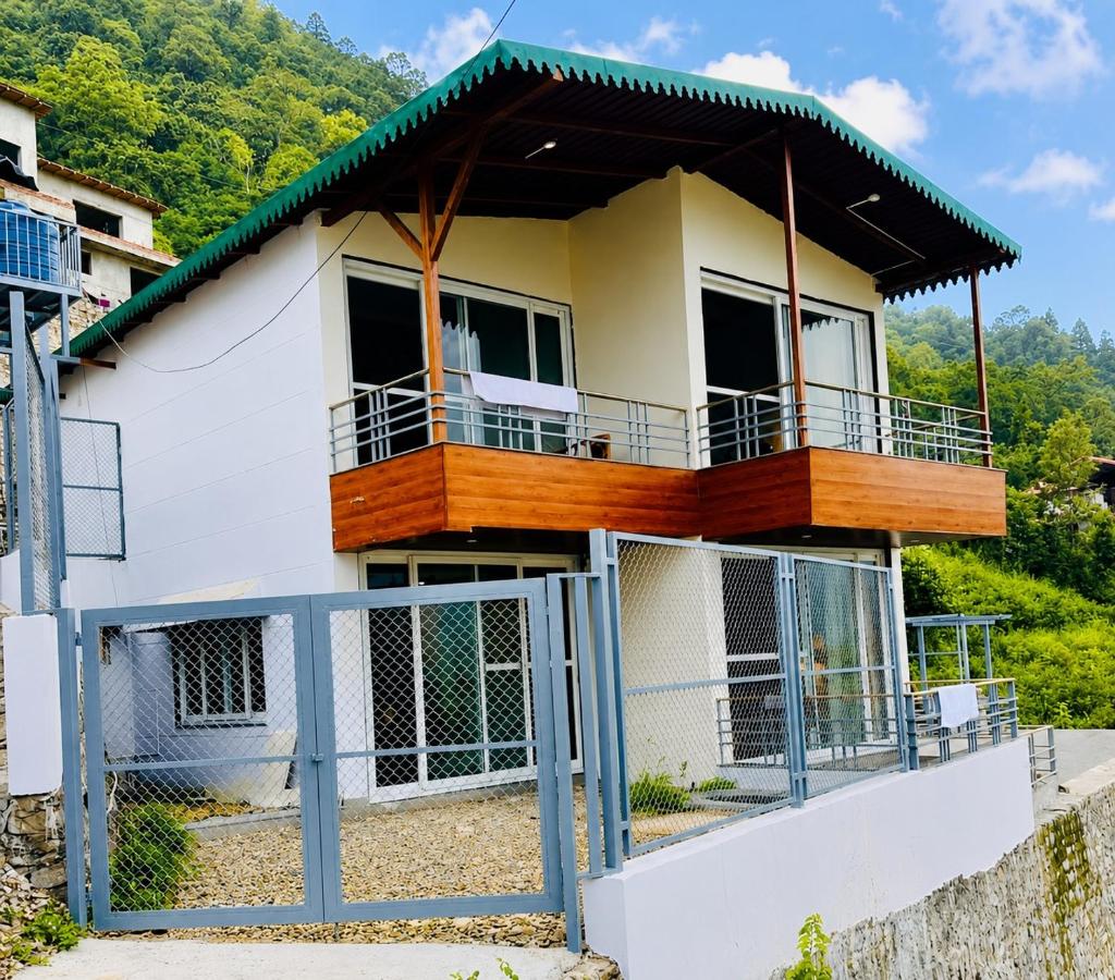 The Boho Shantii Stays - B&B Bhimtal
