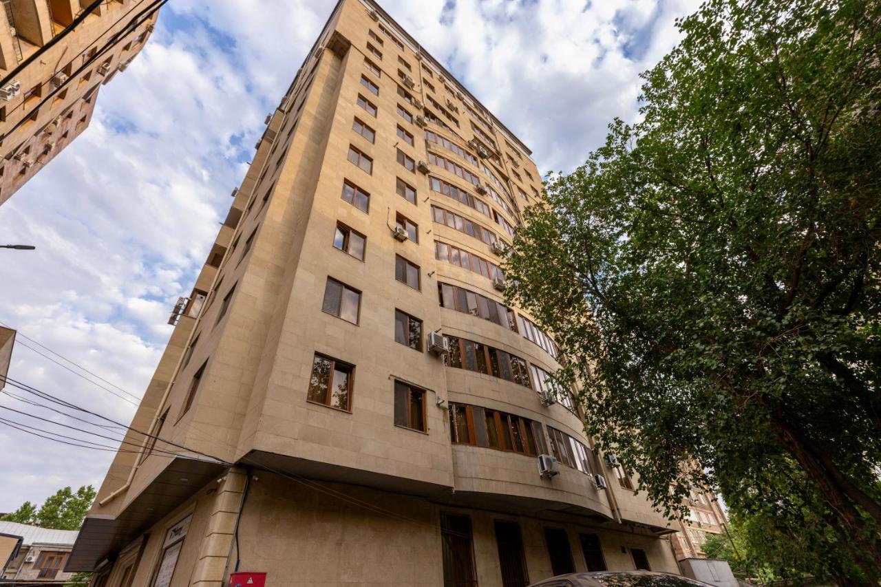 Royal Opera 3BR City Center - B&B Yerevan