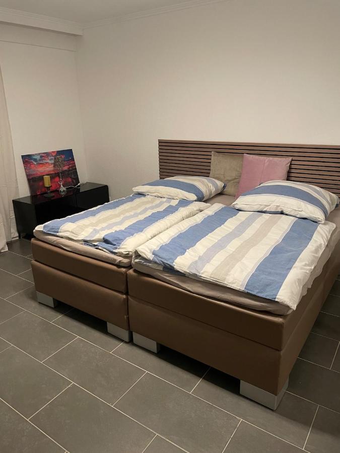 Private bungalow with garden 2 bedrooms 1 bathroom complete - B&B Norderstedt