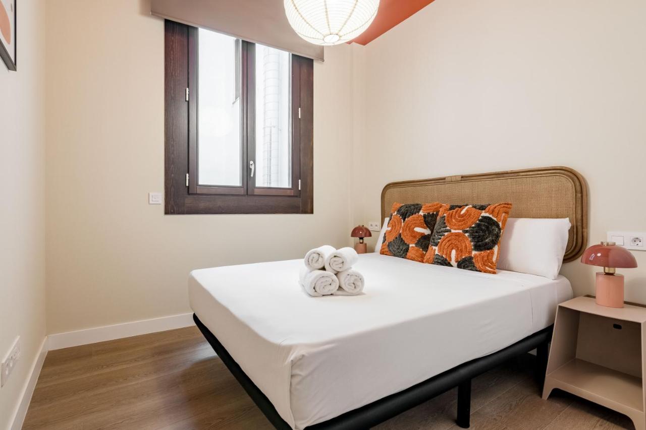 Teatro Real Apartment - Apartamento renovado para 6 en el centro - B&B Madrid